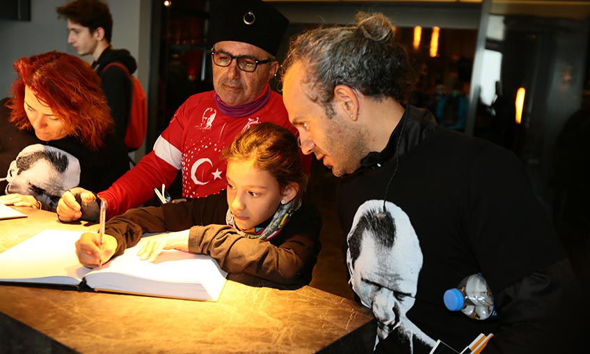 Atatürk Sergisi’ne rekor ziyaretçi