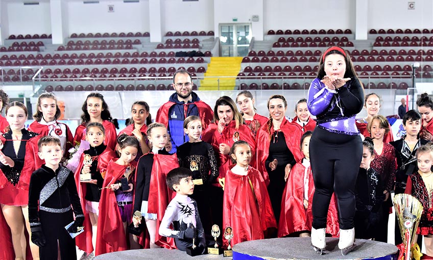 Downlu Selin’i mutlu eden sürpriz