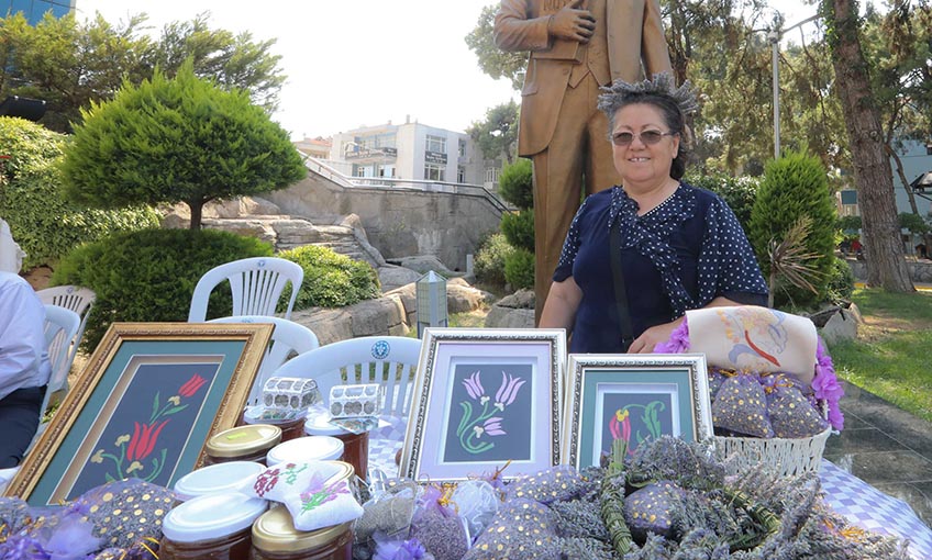 Bucalı kadınlar el emeklerini sergiledi