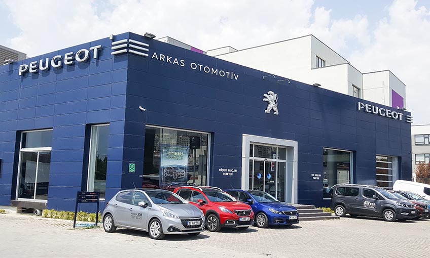 Fransız devi Peugeot Arkas Otomotiv ile şimdi Karşıyaka’da!