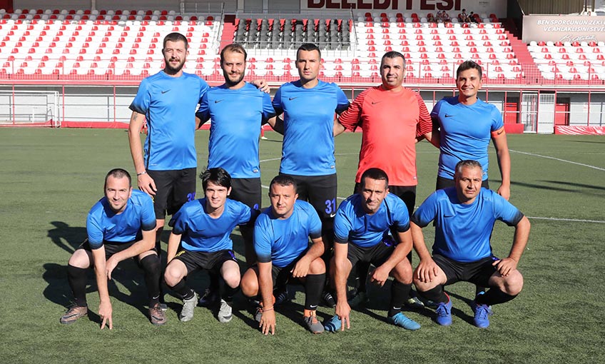 Bayraklı'da Başkanlık Futbol Turnuvası başladı