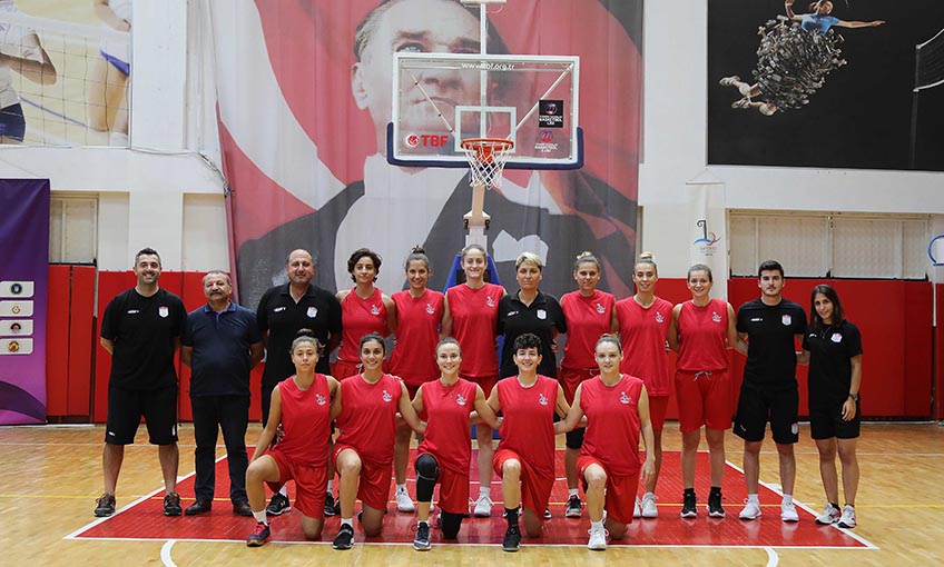 Bayraklı'nın perileri yeni sezona hazırlanıyor