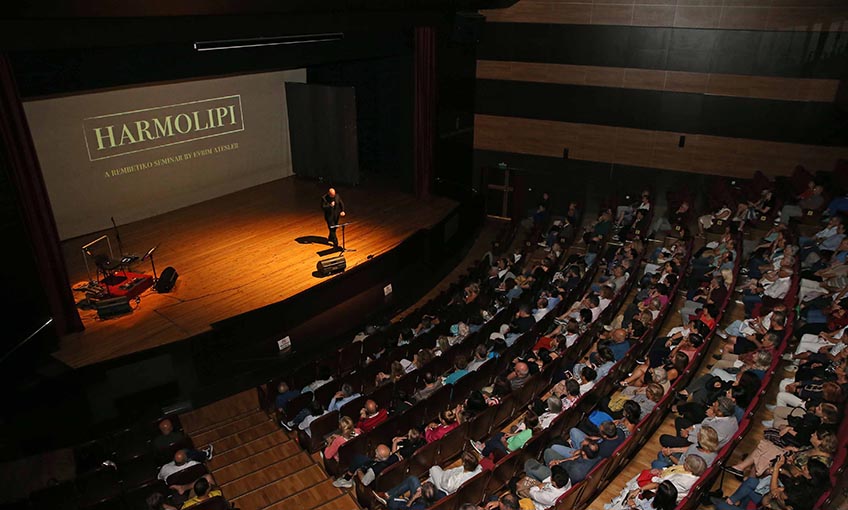 Evrim Ateşler, Karşıyakalılar ile buluştu