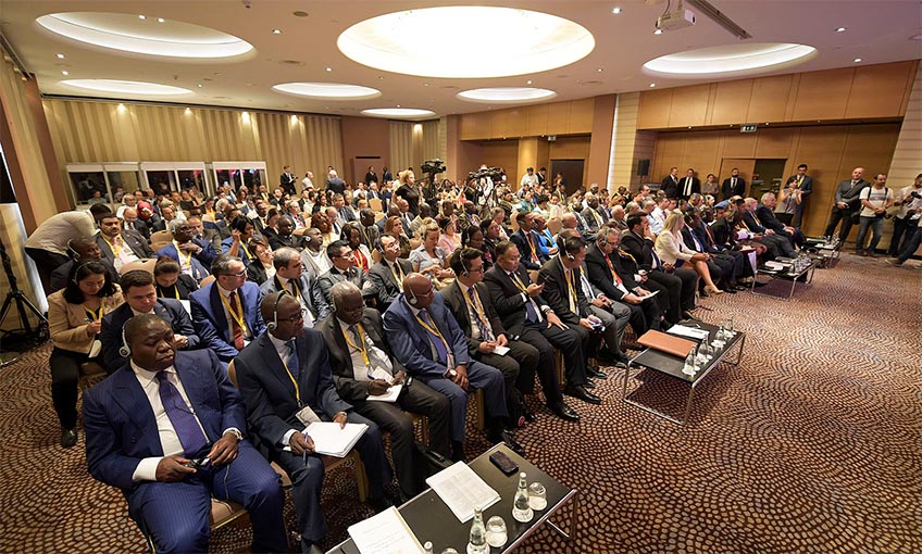 İzmir Fuarı’nda uluslararası ticaret hızlı başladı