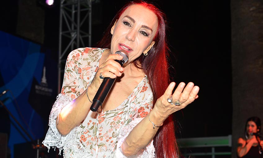 Mogambo geceleri başladı