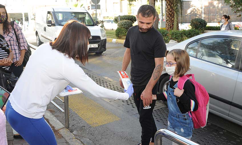 Öğrencilerin Maskeleri Balçova Belediyesinden