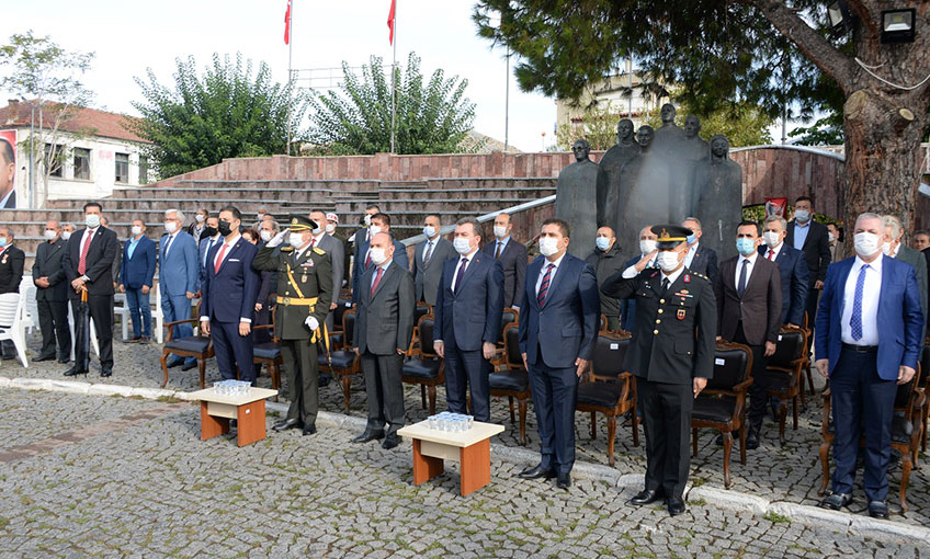 Cumhuriyet Bayramı Bergama’da törenlerle kutlandı