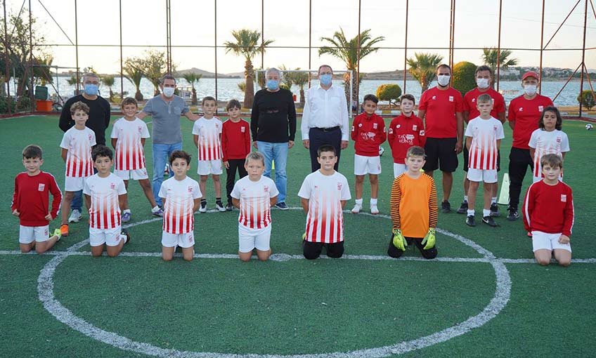 200 kişilik futbol ordusu