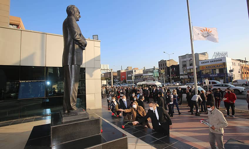Gazi Mustafa Kemal Atatürk, Karabağlar’da da özlemle anıldı