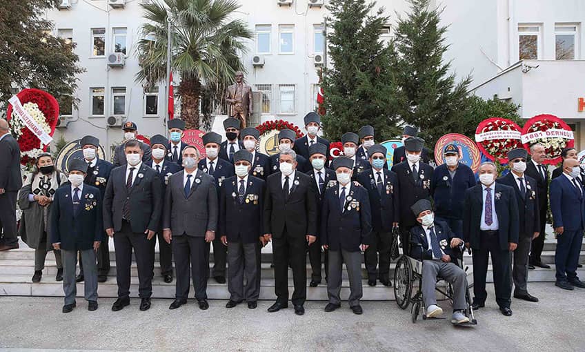 Karşıyaka Ata’sını unutmadı