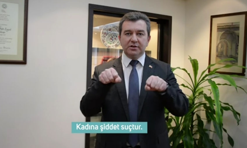 Bergama Belediyesi’nden “Kadına Şiddete” farkındalık videosu