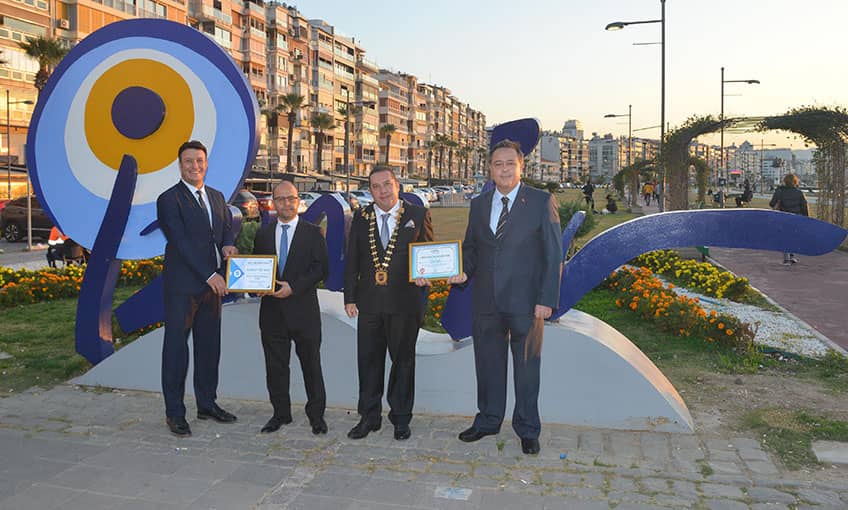 Skal İzmir’e çifte onur