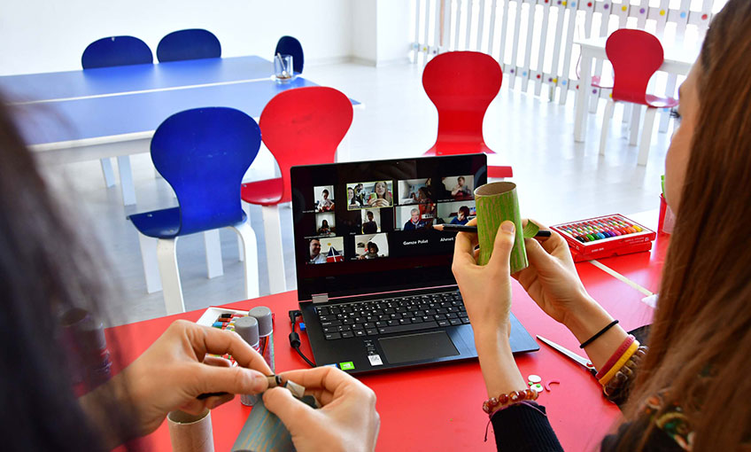 Nar Çiçekleri’nde online eğitim dönemi