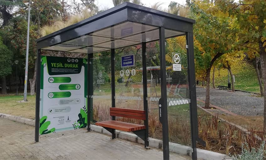 İzmir’in ilk doğa dostu otobüs durağı