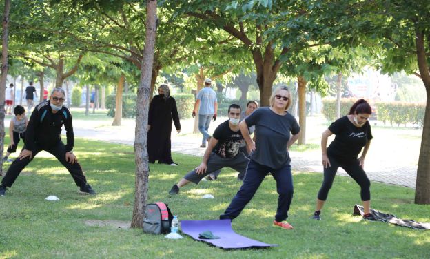 Bayraklı'da spor aktiviteleri başladı