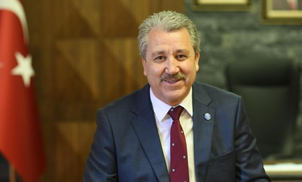 Üniversitemiz, akademik başarı çıtasını günden güne yükseltiyor