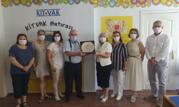 Güçlü yönetim dev proje