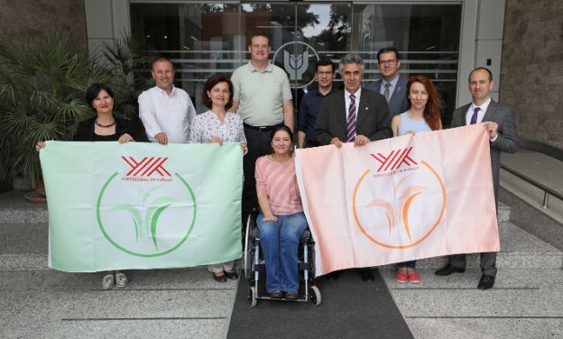 Yaşar Üniversitesi “Topluma Hizmet ve Sosyal Sorumluluk”ta önde