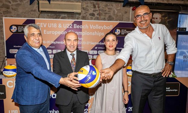 İzmir’de iki dev organizasyon