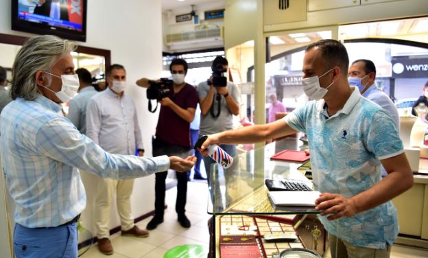 Bornova’da koronavirüs denetimleri arttırıldı