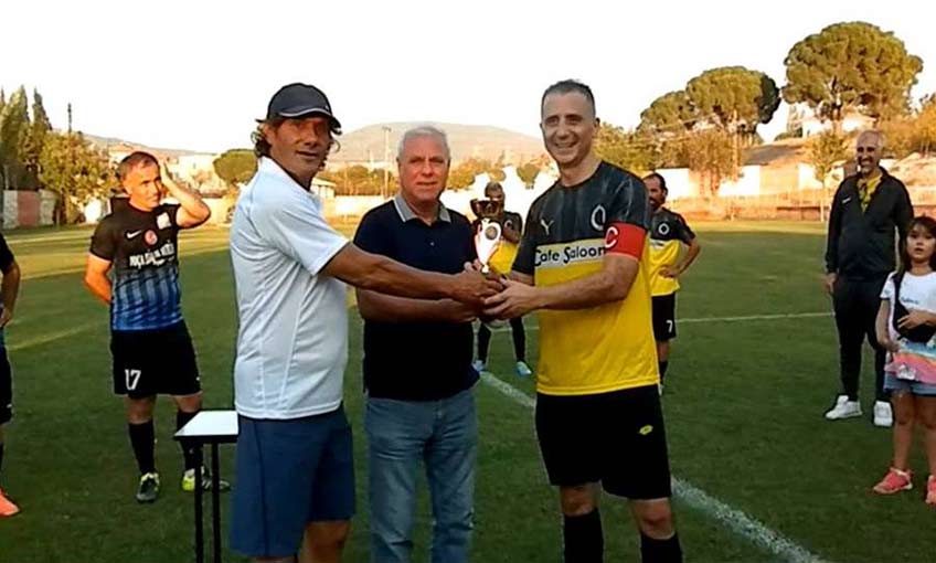 Soma’nın kurtuluşunu sahada kutladılar