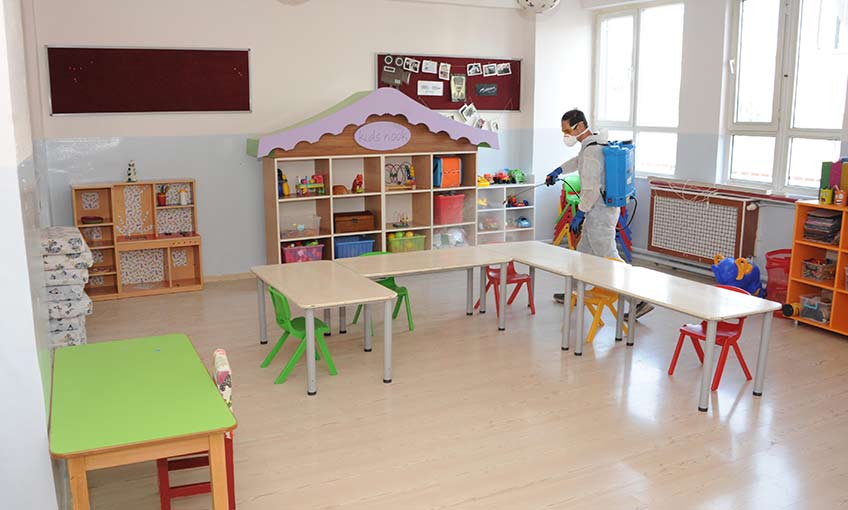 Balçova’da ilk zil öncesi dezenfeksiyon