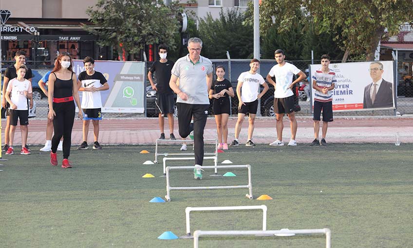 Atletizm pistinde bir başkan