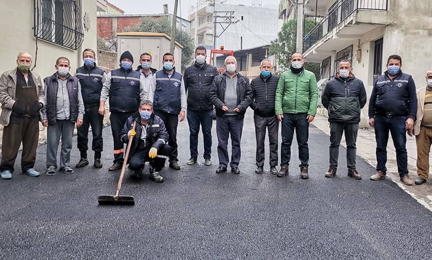 Çalışmaları yerinde denetledi; vatandaşlarla sohbet etti