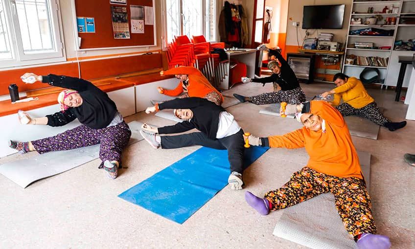 Ulamış köyü kadınları pilates yapıyor