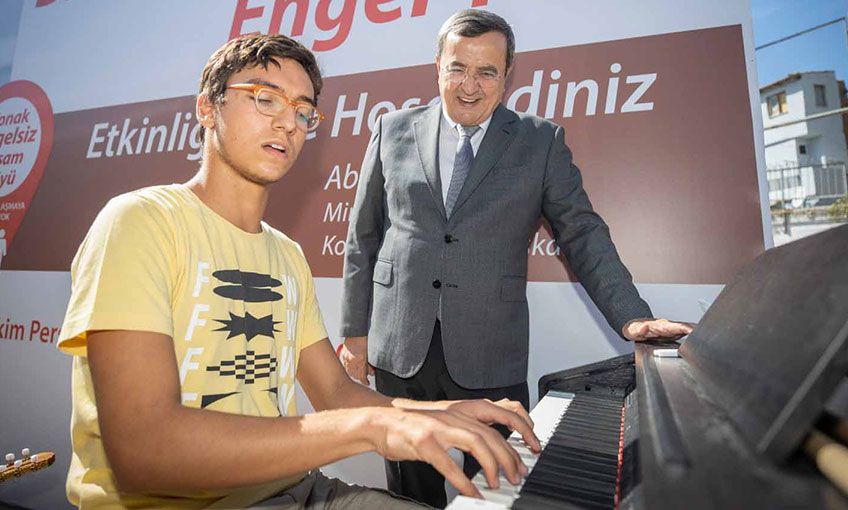 Deniz Can engelleri aştı