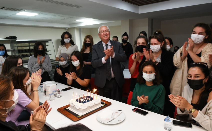 Öğrencilerden yurt teşekkürü