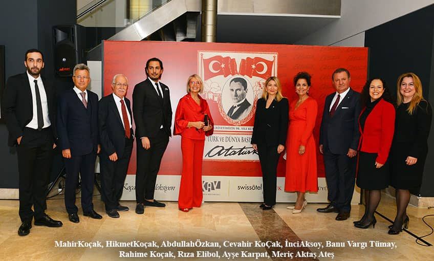 Türk ve Dünya Basınında Atatürk Kitap Sergisi Swissotel Büyük Efes'de