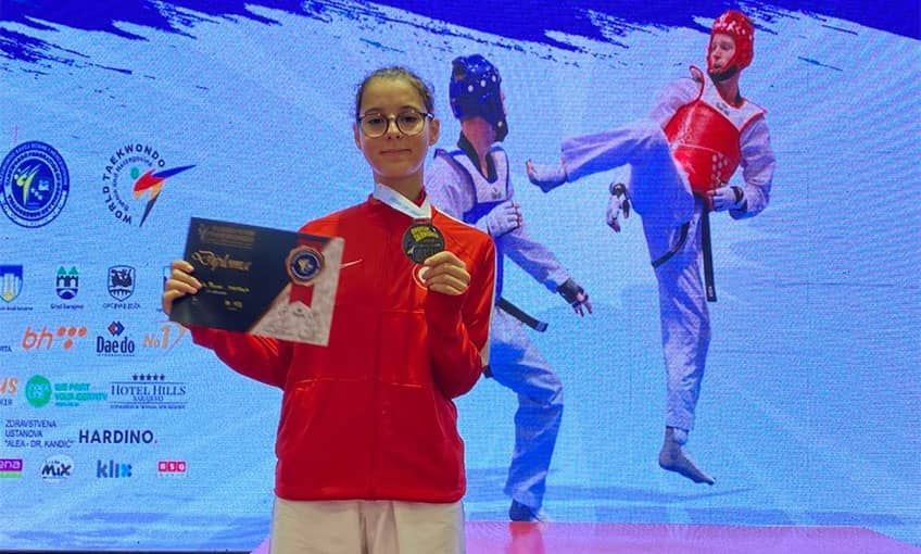 Alkışlar Hatice'ye