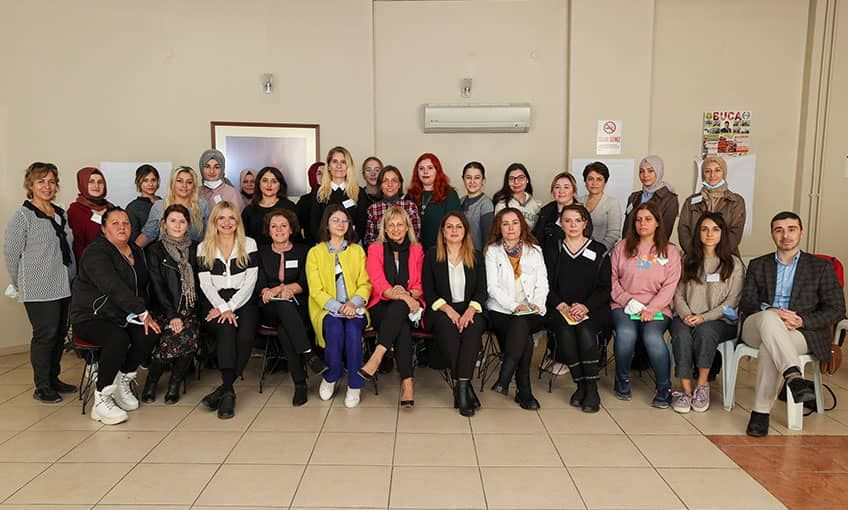 Bucalı kadınlar titredi ve kendine geldi