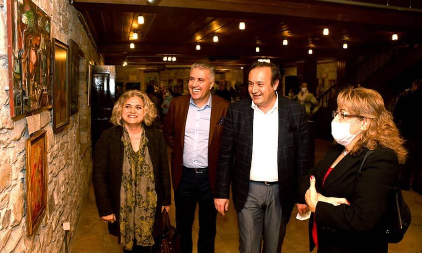 Kadın ressamlar “şiddete hayır” dedi