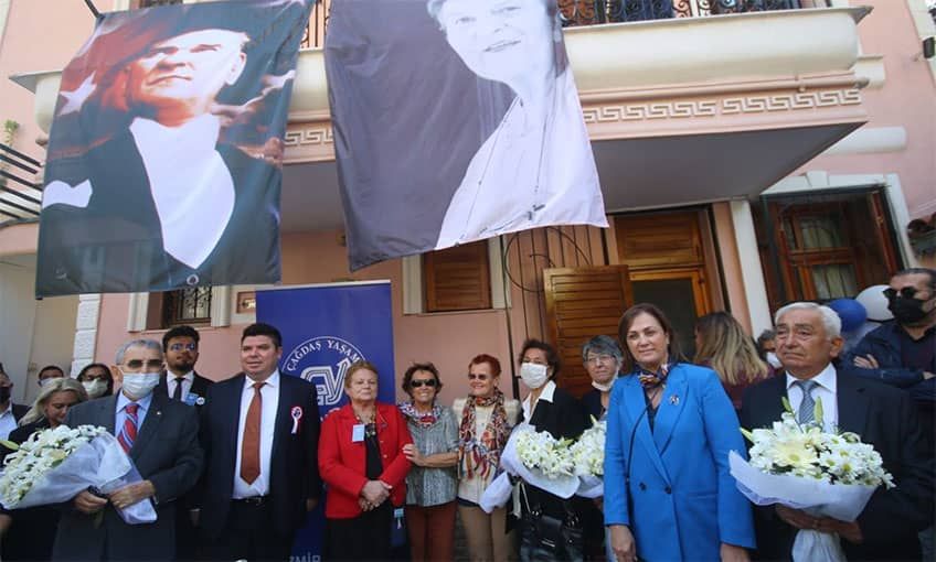 ÇYDD gençlik merkezi açıldı