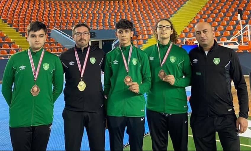 Gaziemir’in şampiyon Taekwondocuları