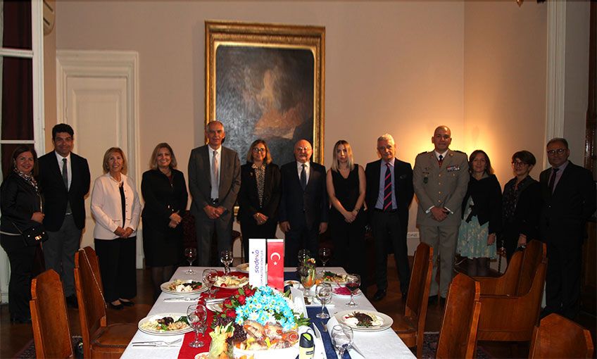 İzmir’de “Beaujolais Nouveau” gecesi