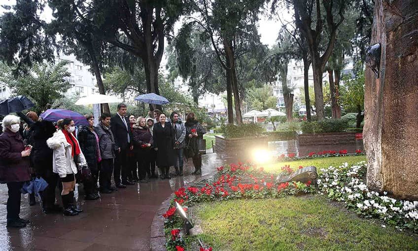 29 Ekim Kadınları, Zübeyde Anne’nin huzurunda!