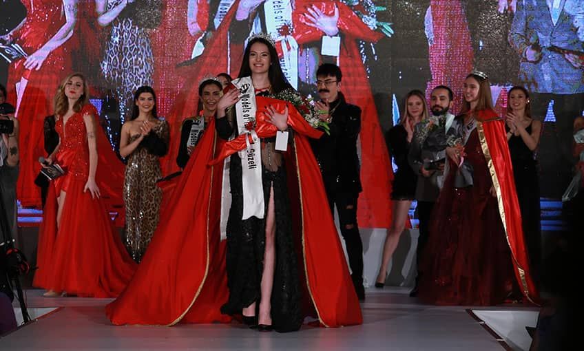 Ankaralı İlayda, Model Of Turkey