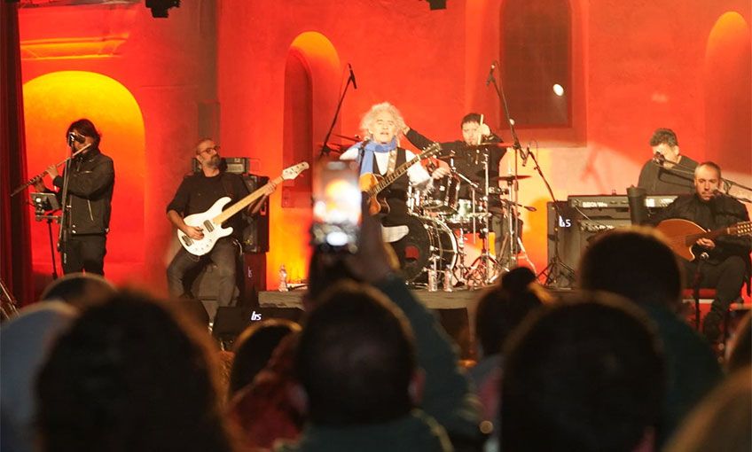 Yeni yıl coşkusu Yeni Türkü ile zirveye çıktı