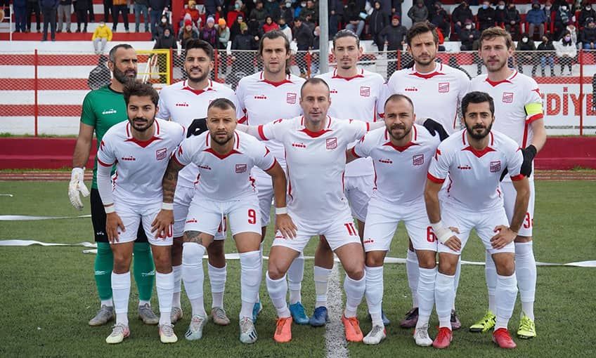 Ayvalıkgücü’ne liderlik çok yakıştı