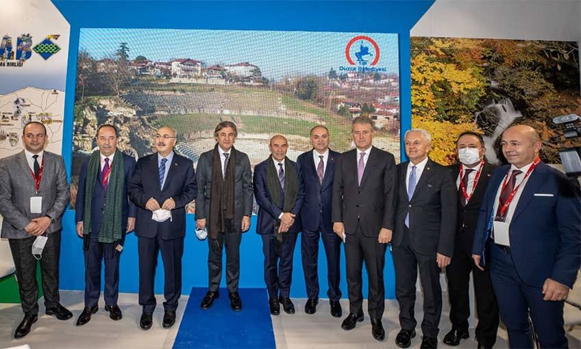 Biz varız ve dünyadan payımızı almak için kararlıyız