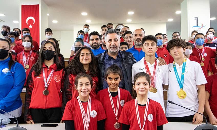 4 branşta 141 madalya!