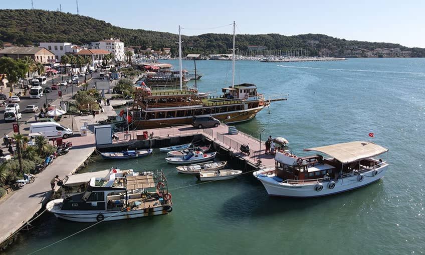 Cunda Ve Ayvalık İskelesine Kıyı Tesisi İşletme İzin Belgesi