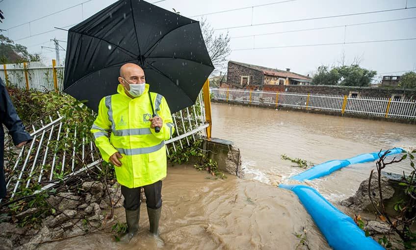 Başkan Soyer çalışmaları yerinde inceledi