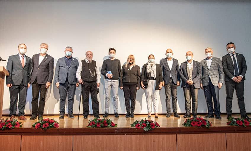 İzmir'i evrensel bir kültür sanat üretim merkezi yapacağız