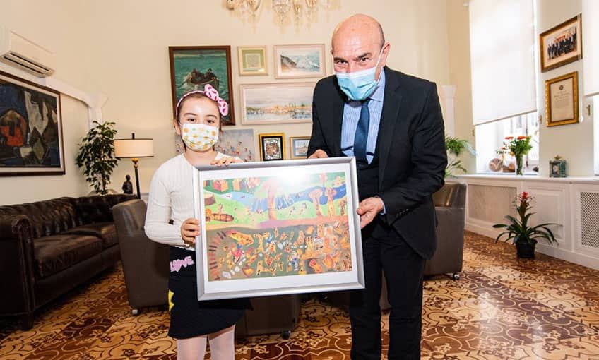 ödülle Başkan Soyer’e ziyaret