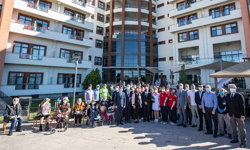 Umudu yeşertmek mecburiyetindeyiz