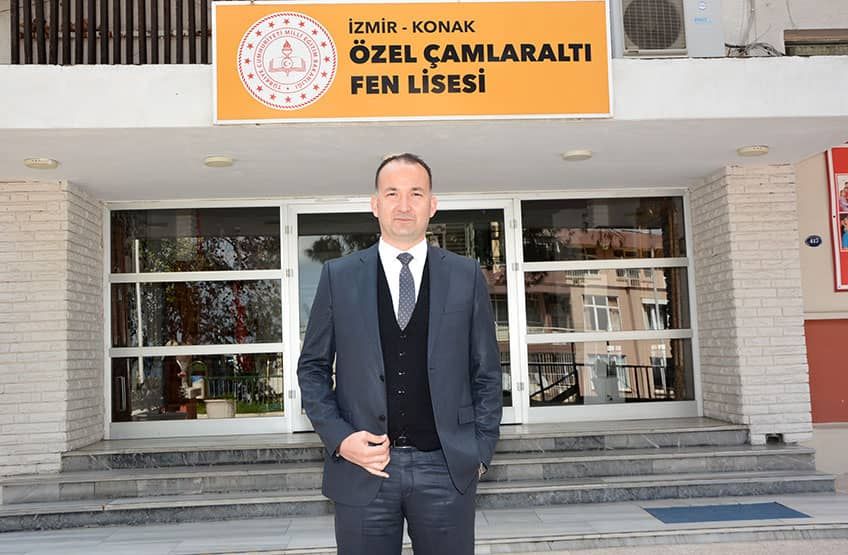 Öğrencilere Dijital Eğitimle Ulaşıyor